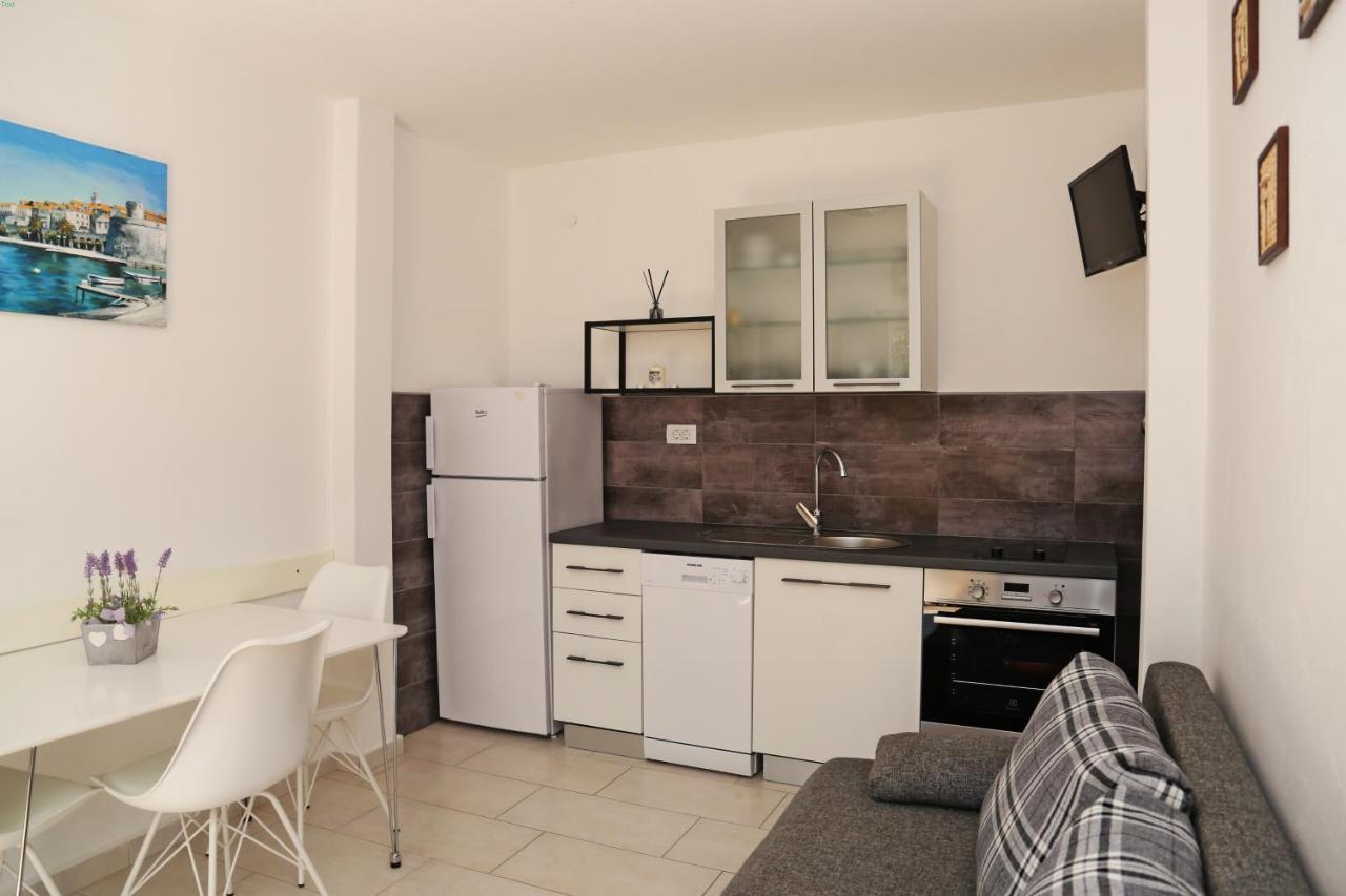Seaside Apartments With A Swimming Pool Tri Zala, Korcula - 558 Zrnovo 外观 照片