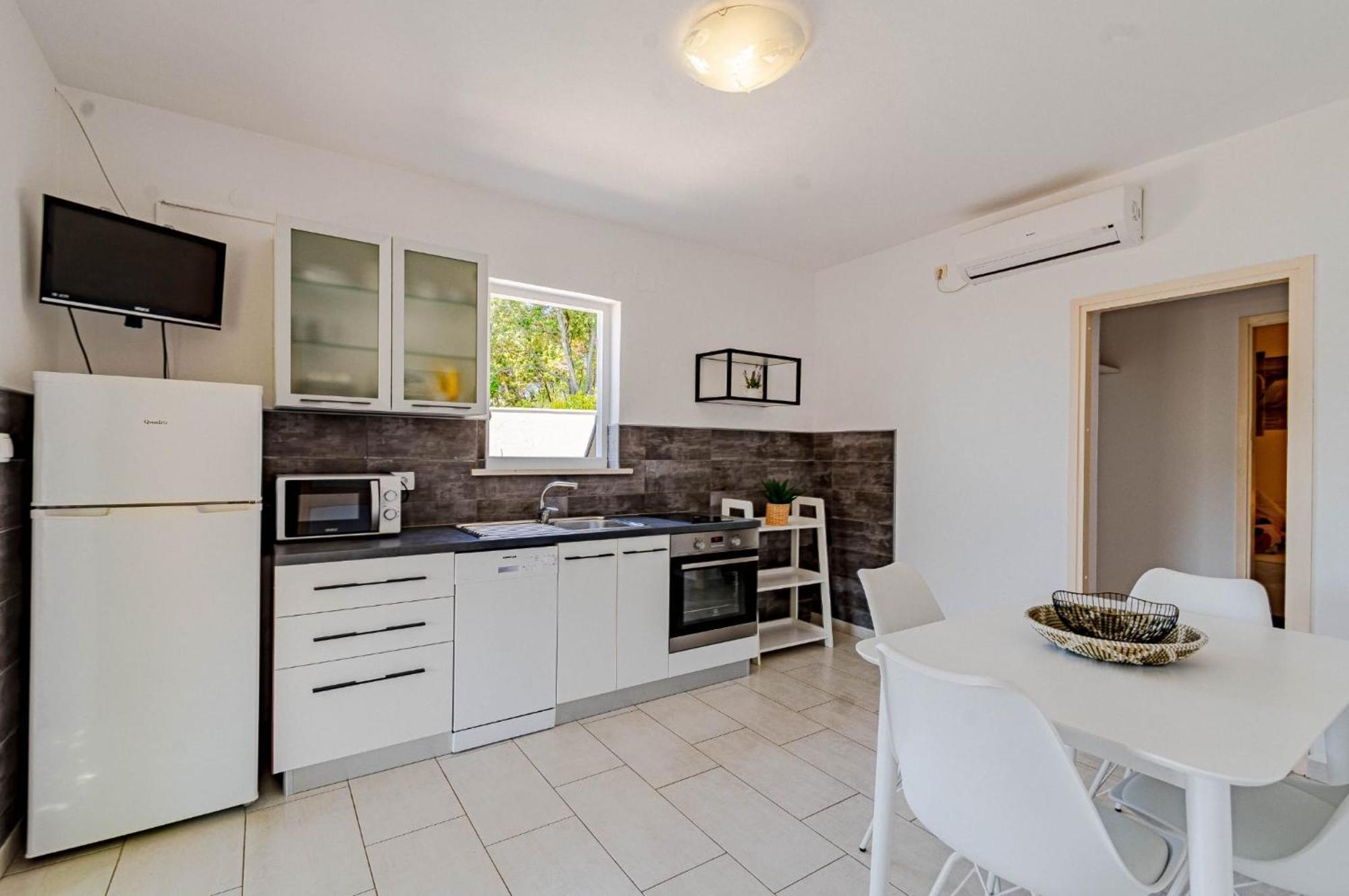 Seaside Apartments With A Swimming Pool Tri Zala, Korcula - 558 Zrnovo 外观 照片