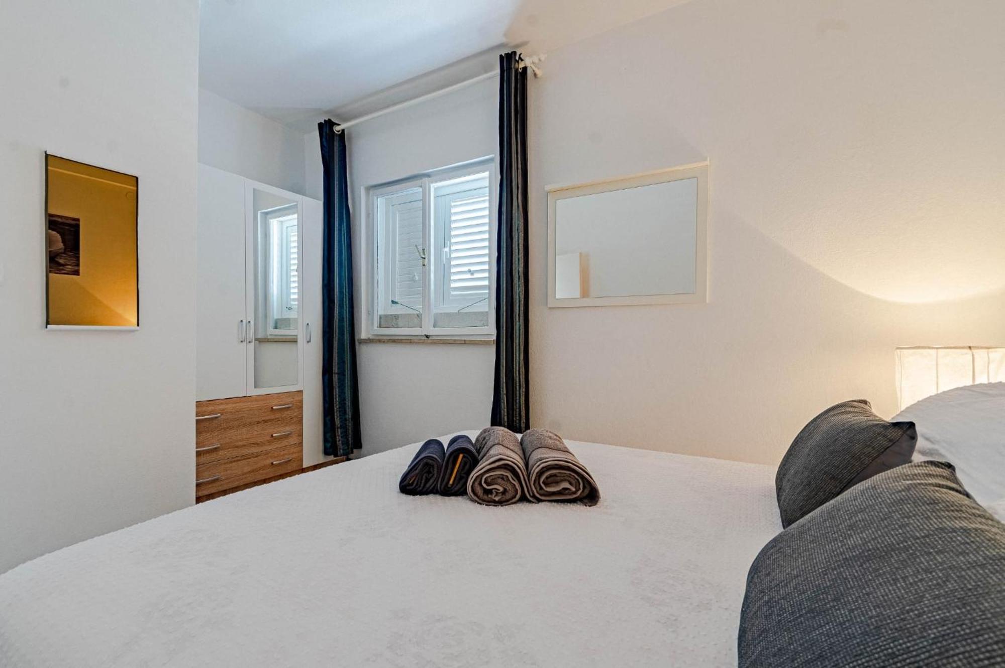 Seaside Apartments With A Swimming Pool Tri Zala, Korcula - 558 Zrnovo 客房 照片
